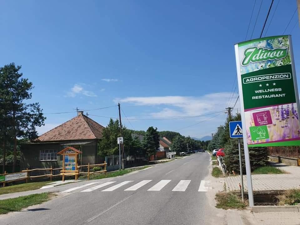 Agropenzion 7Divov Dolna Krupa Eksteriør bilde
